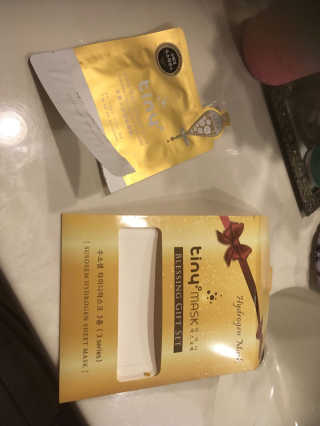 (주)애니닥터헬스케어 Hysis Hydrogen Mask - Gift Set — 5점을 준 리뷰어가 2018년 1월 올린 사용 사진