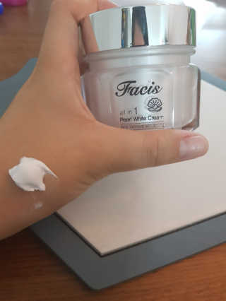 파시스 올인원 진주 화이트닝 크림 100ml — 4.33점을 준 리뷰어가 2018년 11월 올린 사용 사진
