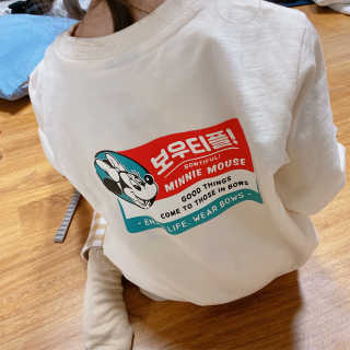 인디고뱅크키즈 레트로 미키 그래픽 맨투맨 — 5점을 준 리뷰어가 2020년 2월 올린 사용 사진