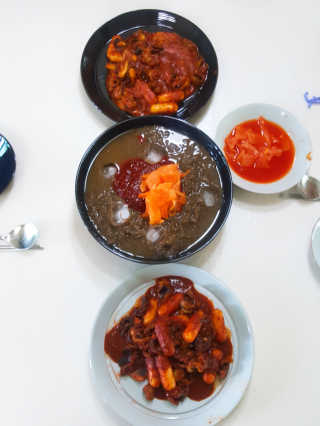 유천냉면 유천 비빔냉면 2인분+메밀지짐만두 280g — 4점을 준 리뷰어가 2018년 6월 올린 사용 사진