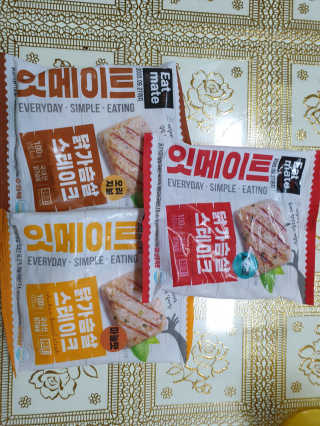 개근질마트 잇메이트 닭가슴살 스테이크 혼합 1kg — 5점을 준 리뷰어가 2019년 10월 올린 사용 사진