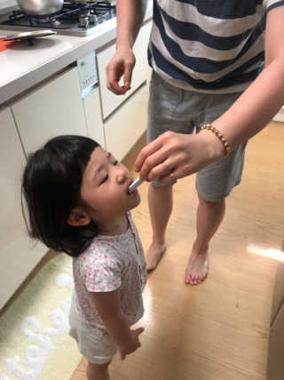 네츄럴굿띵스 퓨어 키즈 프로바이오틱스 60포 — 5점을 준 리뷰어가 2019년 6월 올린 사용 사진