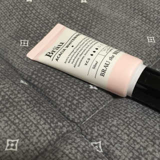 브로이코스메틱 아카시아 화이트닝 미백크림 — 4점을 준 리뷰어가 2018년 1월 올린 사용 사진