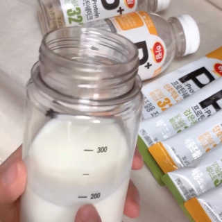 하림 P+ 닭가슴살 프로틴 쉐이크 — 5점을 준 리뷰어가 2019년 6월 올린 사용 사진