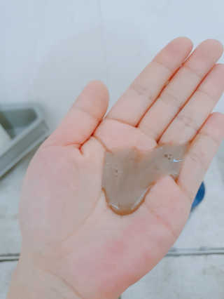 다슈코리아 다슈 데일리 단백질 한방 두피 골드 샴푸 500ml — 5점을 준 리뷰어가 2020년 3월 올린 사용 사진
