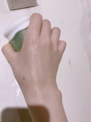 [후르디아] 모공케어 겉보속촉 여름 수분크림 — 3.5점을 준 리뷰어가 2019년 8월 올린 사용 사진