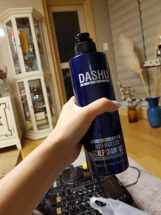 다슈코리아 다슈 데일리 한방 두피 골드 샴푸 500ml — 5점을 준 리뷰어가 2019년 2월 올린 사용 사진