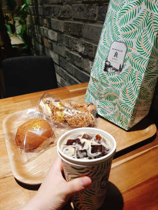 보네르아띠 부천점 [보네르아띠 부천상동점] 내맘대로 빵+아메리카노 2잔 — 5점을 준 리뷰어가 2018년 11월 올린 사용 사진