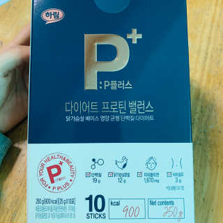 하림 P플러스 다이어트 프로틴 밸런스 — 5점을 준 리뷰어가 2019년 10월 올린 사용 사진