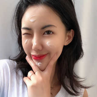 리얼베리어 아쿠아 수딩 젤 크림 대용량 기획세트 — 5점을 준 리뷰어가 2019년 6월 올린 사용 사진