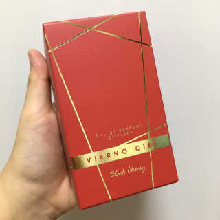 레드컨테이너 비에르노시엘 오 드 퍼퓸 디퓨저 블랙체리 — 5점을 준 리뷰어가 2020년 1월 올린 사용 사진