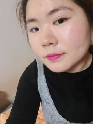 셀레뷰 하이 퍼포먼스 립 틴트 마스터 — 3.33점을 준 리뷰어가 2018년 2월 올린 사용 사진