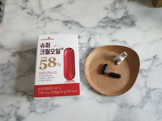 메이준뉴트리 슈퍼 크릴 오일58 1000mg x 30캡슐 — 5점을 준 리뷰어가 2020년 3월 올린 사용 사진