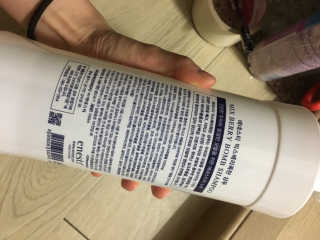 (주)에네스티 믹스베리 단백질 폭탄 샴푸 1000g — 5점을 준 리뷰어가 2020년 1월 올린 사용 사진