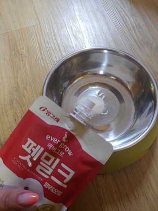 [빙그레] 에버그로 생유산균 1봉（10포입）+펫밀크2팩 — 5점을 준 리뷰어가 2019년 3월 올린 사용 사진
