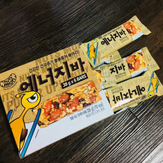 견과가 똘똘 뭉쳐들어간 넛츠몬 에너지바 1BOX 6개입 — 5점을 준 리뷰어가 2018년 1월 올린 사용 사진
