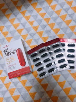 메이준뉴트리 슈퍼 크릴 오일58 1000mg x 30캡슐 — 4.5점을 준 리뷰어가 2020년 2월 올린 사용 사진