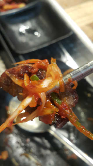 [화덕고깃간 마곡발산점] 화덕삼겹살2인분 — 5점을 준 리뷰어가 2019년 4월 올린 사용 사진