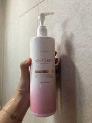 아쿠아큐링 아쿠아S링 퓨어리프레싱 헤어케어 500ml — 4.17점을 준 리뷰어가 2018년 7월 올린 사용 사진