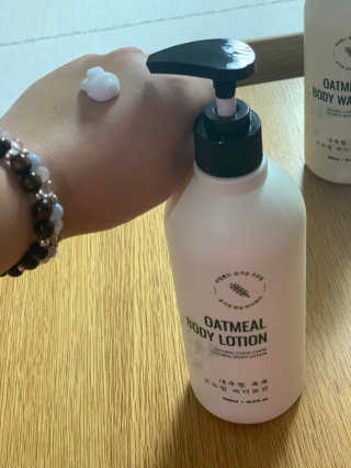 (주)에네스티 내추럴 촉촉  오트밀 바디로션 500ml — 5점을 준 리뷰어가 2019년 11월 올린 사용 사진