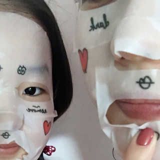 누메로 5 바이탈 포인트업 마스크팩 — 4점을 준 리뷰어가 2018년 2월 올린 사용 사진