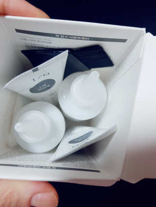 (주)에네스티 미스랩 더블 클리닉 헤어 컬러 크림 — 4점을 준 리뷰어가 2019년 10월 올린 사용 사진