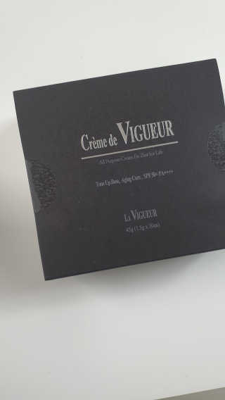 라 뷔게르 크렘 드 뷔게르 - Crème de Vigueur — 5점을 준 리뷰어가 2019년 9월 올린 사용 사진