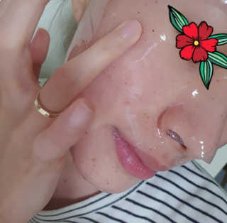 더메이블 라벤더 스킨 릴리프 하이드로겔 마스크 — 5점을 준 리뷰어가 2018년 10월 올린 사용 사진