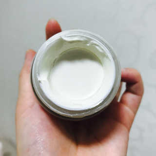 엘루스벤 에코스토어_네피밤 땀띠크림 — 5점을 준 리뷰어가 2017년 7월 올린 사용 사진
