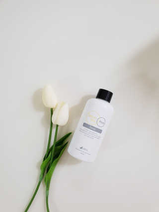 이솔화장품 이솔 세범 리스 포어 토너 200ml — 4.5점을 준 리뷰어가 2018년 8월 올린 사용 사진