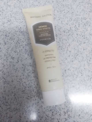 메이메리 쓰리이펙츠 모이스처 톤업크림 50ml — 5점을 준 리뷰어가 2019년 11월 올린 사용 사진