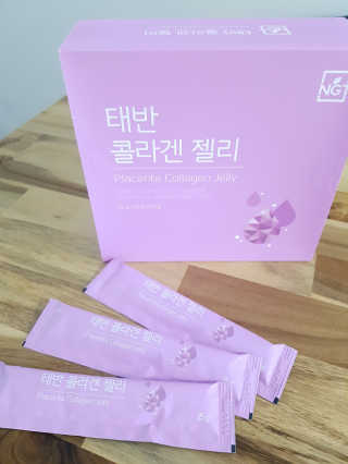 네츄럴굿띵스 태반 콜라겐 젤리 15포 — 5점을 준 리뷰어가 2018년 9월 올린 사용 사진