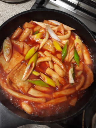 두번째 국떡 국가대표 떡볶이 1팩 + 영미칩 2봉 증정 — 5점을 준 리뷰어가 2019년 2월 올린 사용 사진