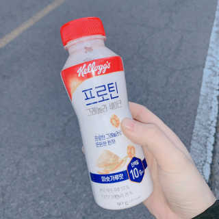 켈로그 프로틴바 멀티팩+프로틴 그래놀라 쉐이크 2종 — 5점을 준 리뷰어가 2020년 1월 올린 사용 사진