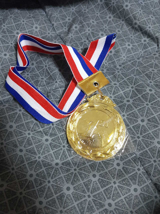 스투피드 메달 3종세트 리뷰 사진
