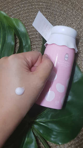 세안 필요 없는 지나인스킨 밀크 버블 에센스 팩 — 5점을 준 리뷰어가 2019년 10월 올린 사용 사진
