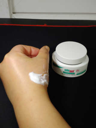 세바메드 우레아 수분폭탄크림 50ml — 5점을 준 리뷰어가 2019년 11월 올린 사용 사진