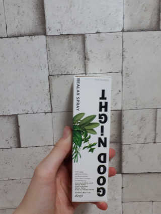 스륵 당신의 숙면에 도움을 주는 에센셜 오일 스프레이 — 2.83점을 준 리뷰어가 2018년 7월 올린 사용 사진