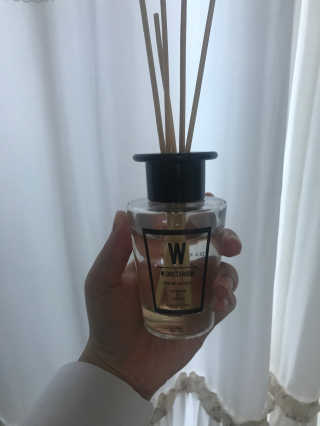 더블유드레스룸 퍼퓸 디퓨저 70ml — 5점을 준 리뷰어가 2018년 7월 올린 사용 사진