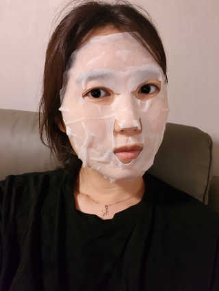 제이준코스메틱 제이준 뽑아쓰는 쏘쿨 마스크 — 3.33점을 준 리뷰어가 2018년 8월 올린 사용 사진