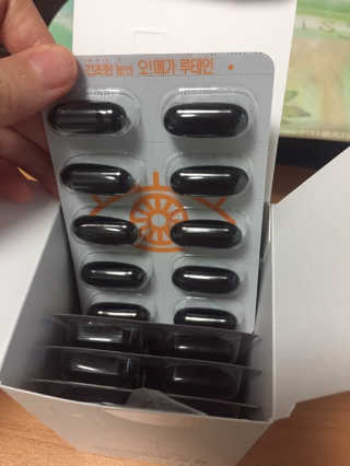 네츄럴굿띵스 오!메가루테인 60일분 — 5점을 준 리뷰어가 2019년 8월 올린 사용 사진