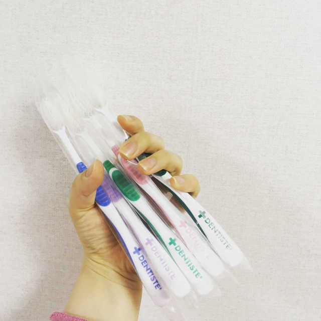 덴티스테 이중미세모 칫솔 리뷰 사진