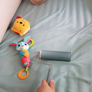 물로 씻어 쓰는 반영구 롤크리너 핸디 모노톤 에디션 — 5점을 준 리뷰어가 2019년 8월 올린 사용 사진