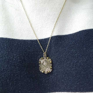 쥬얼카운티 92.5 Silver Byzantine Coin Pendant Necklace — 5점을 준 리뷰어가 2018년 11월 올린 사용 사진
