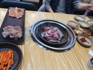 [닭수리5형제숯불닭갈비] 닭갈비 2인분+더덕구이 set — 5점을 준 리뷰어가 2018년 12월 올린 사용 사진