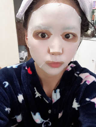오아이엠 마스크팩 2종 _  꿀보카도 or 노니시카 — 5점을 준 리뷰어가 2019년 5월 올린 사용 사진