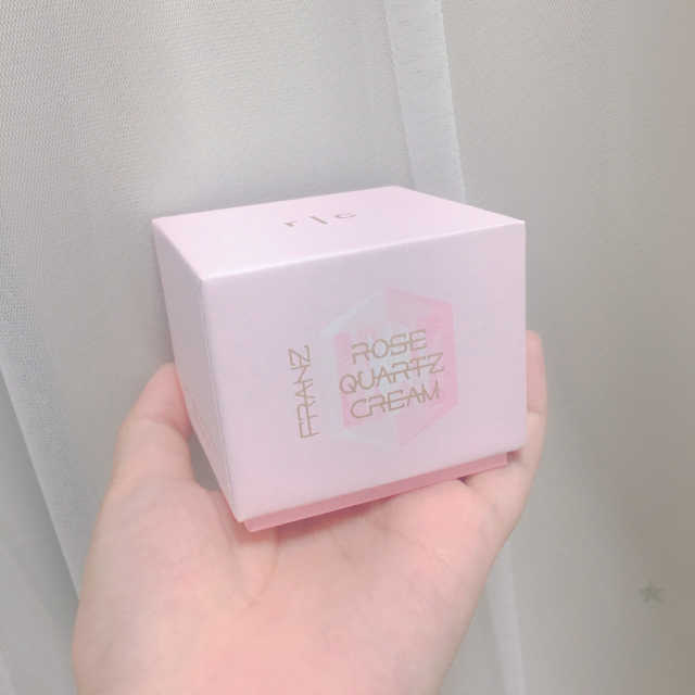 프란츠 로즈 쿼츠 크림 리뷰 사진