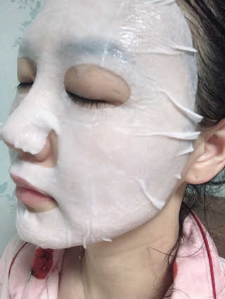 키노닉스 Querencia_Flawless 마스크팩 — 5점을 준 리뷰어가 2019년 5월 올린 사용 사진