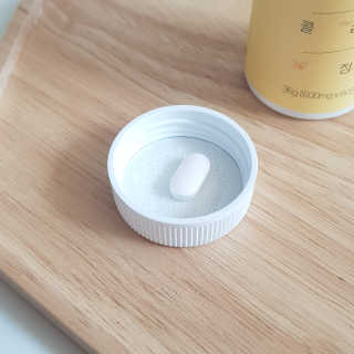 힐링팩토리 오늘도 가볍게 저분자 피쉬 콜라겐 정 — 5점을 준 리뷰어가 2020년 3월 올린 사용 사진