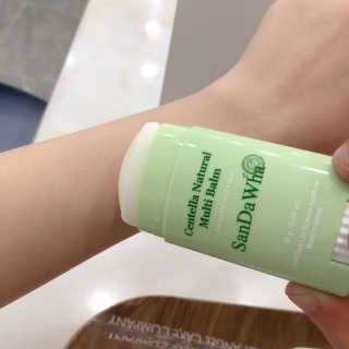 [스킨큐어] 산다화 센텔라 내추럴 멀티밤 — 5점을 준 리뷰어가 2019년 7월 올린 사용 사진